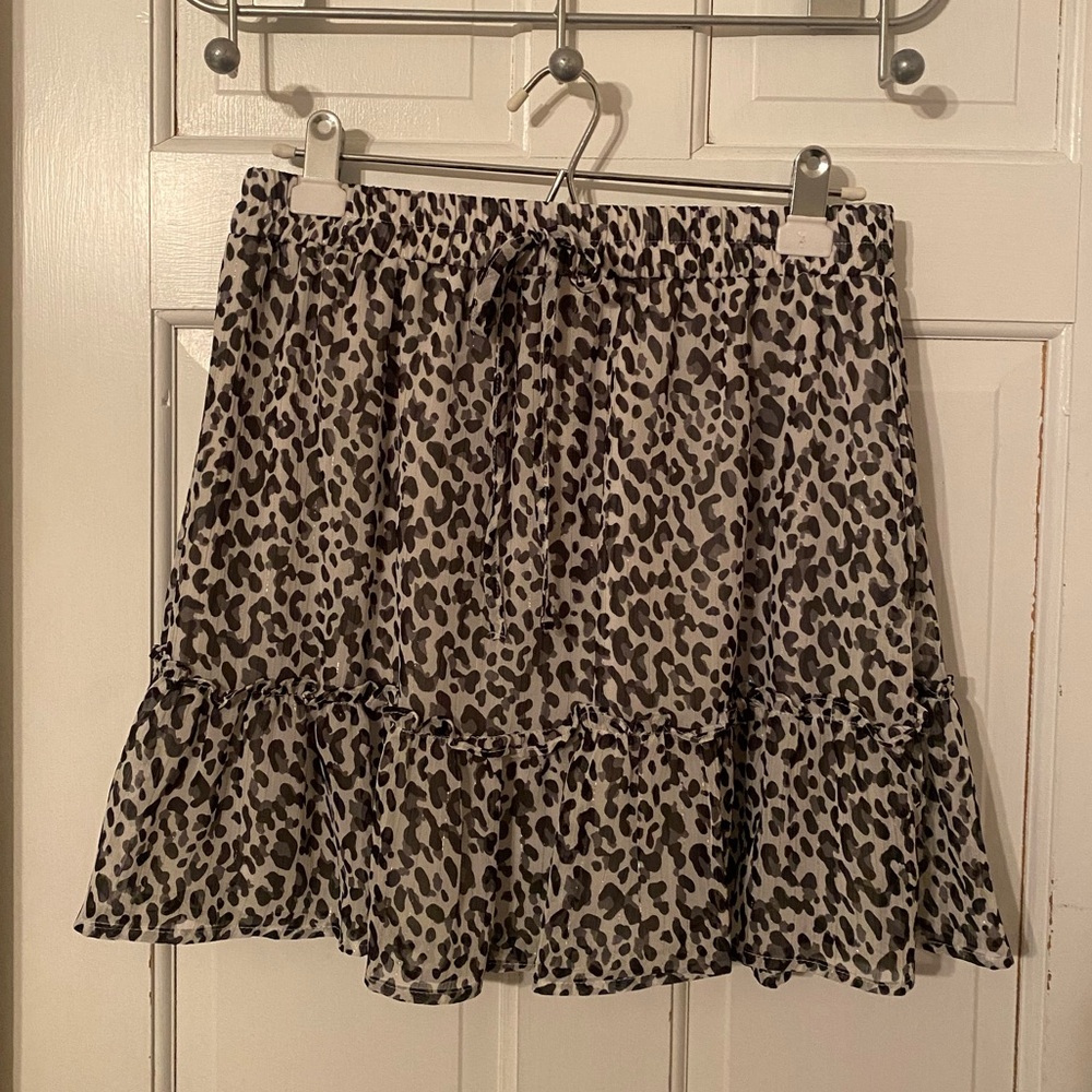 Black & White Leopard Francesca’s Skirt sz L